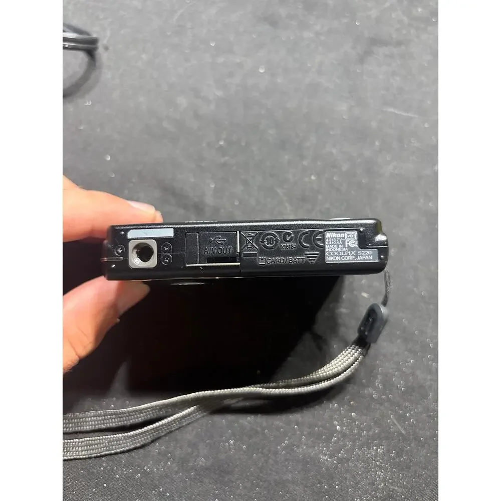 Nikon solid working